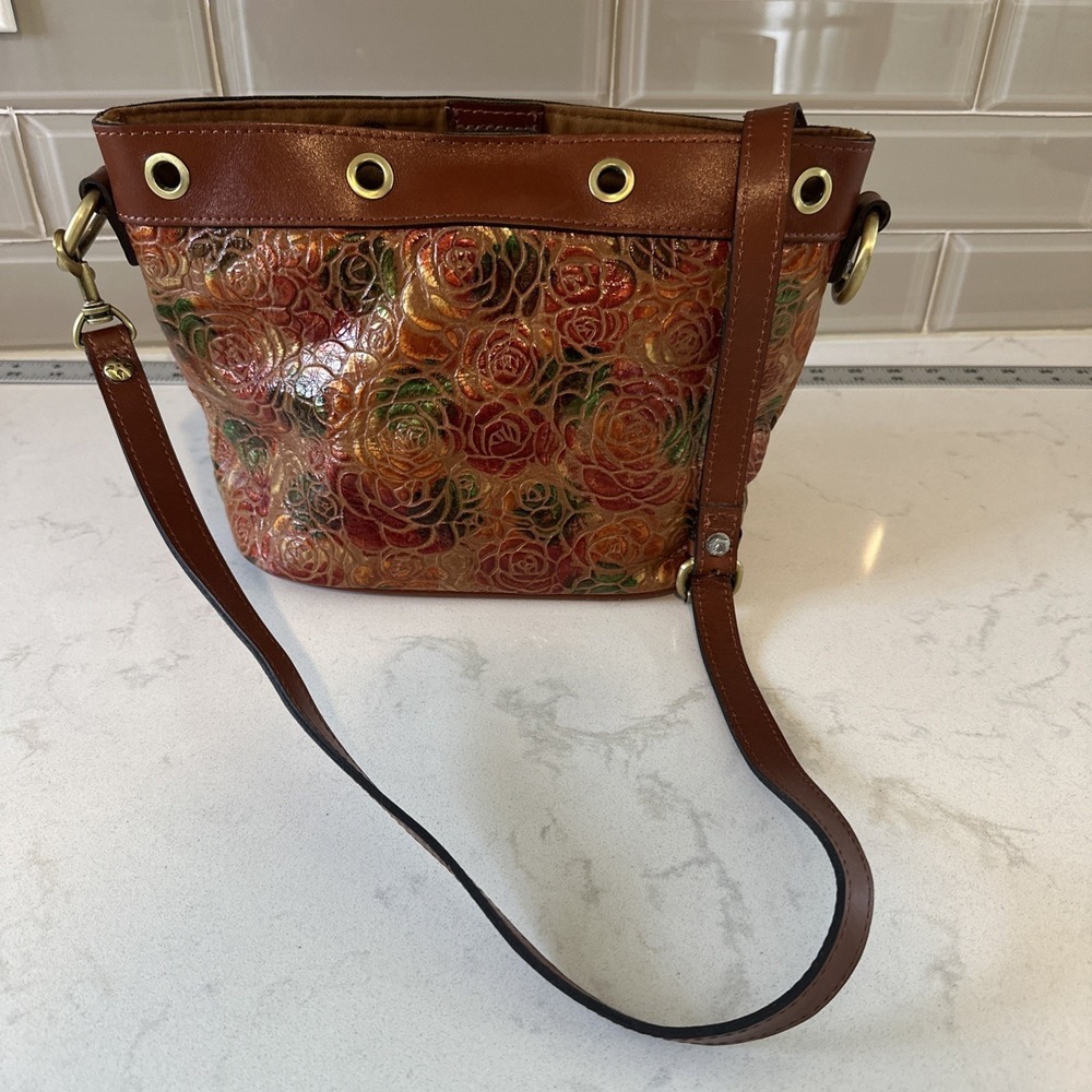 Patricia Nash Glazed Floral Rose Tooled Leather Crossbody‎ Bag Grommets Rare